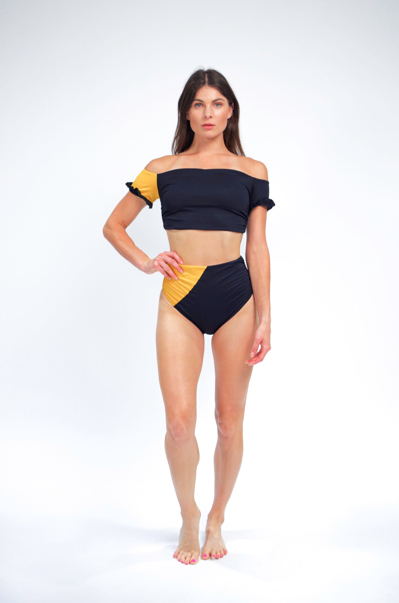 Cali off-the-shoulder bikini crop top with short sleeves, black